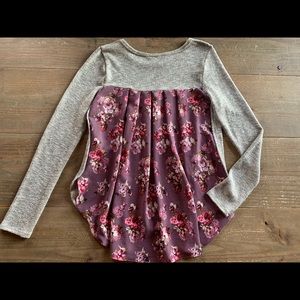 Sweater w/Floral Back -Hi Lo Hem-Small